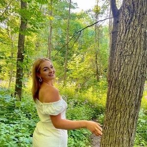 Meet your Posher, Sara